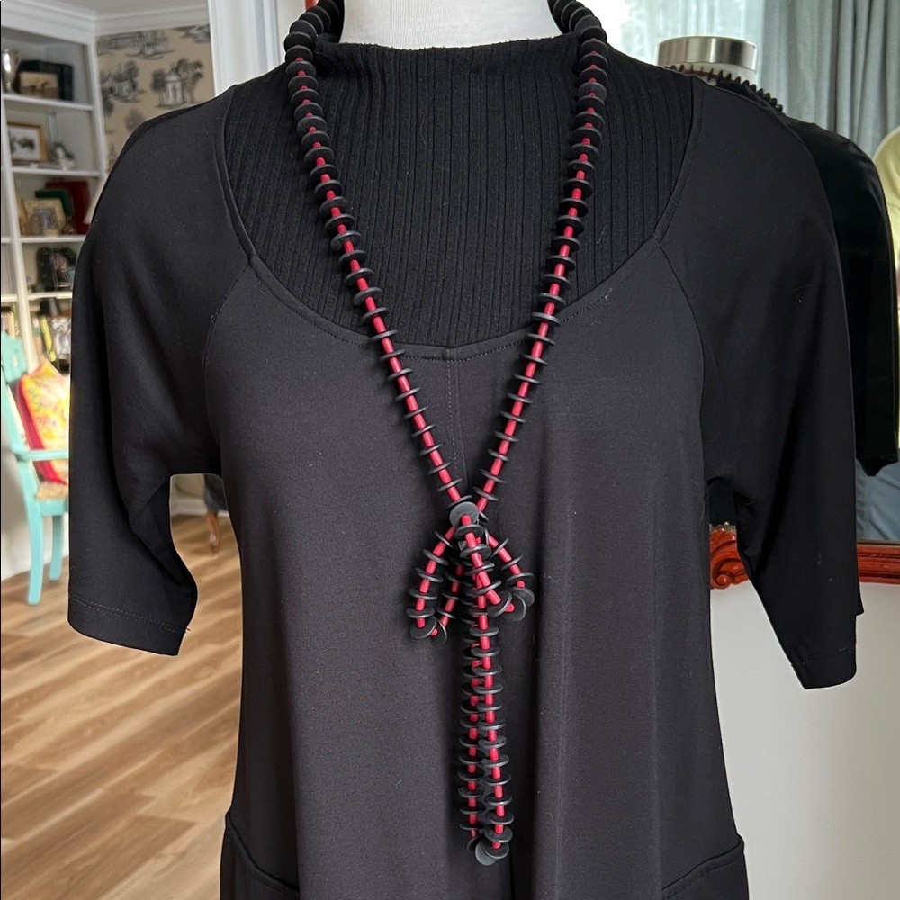 Sylker Long Wood architectural necklace